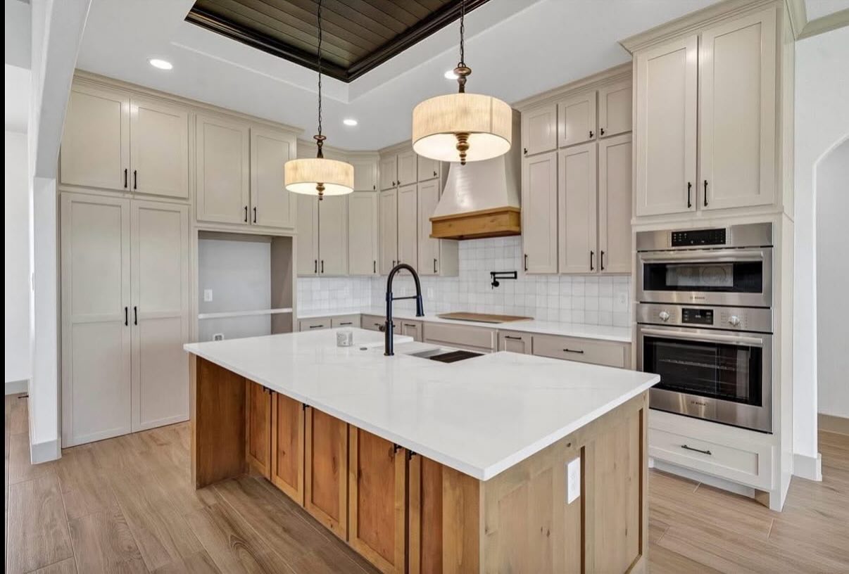 Luxury home detail 4