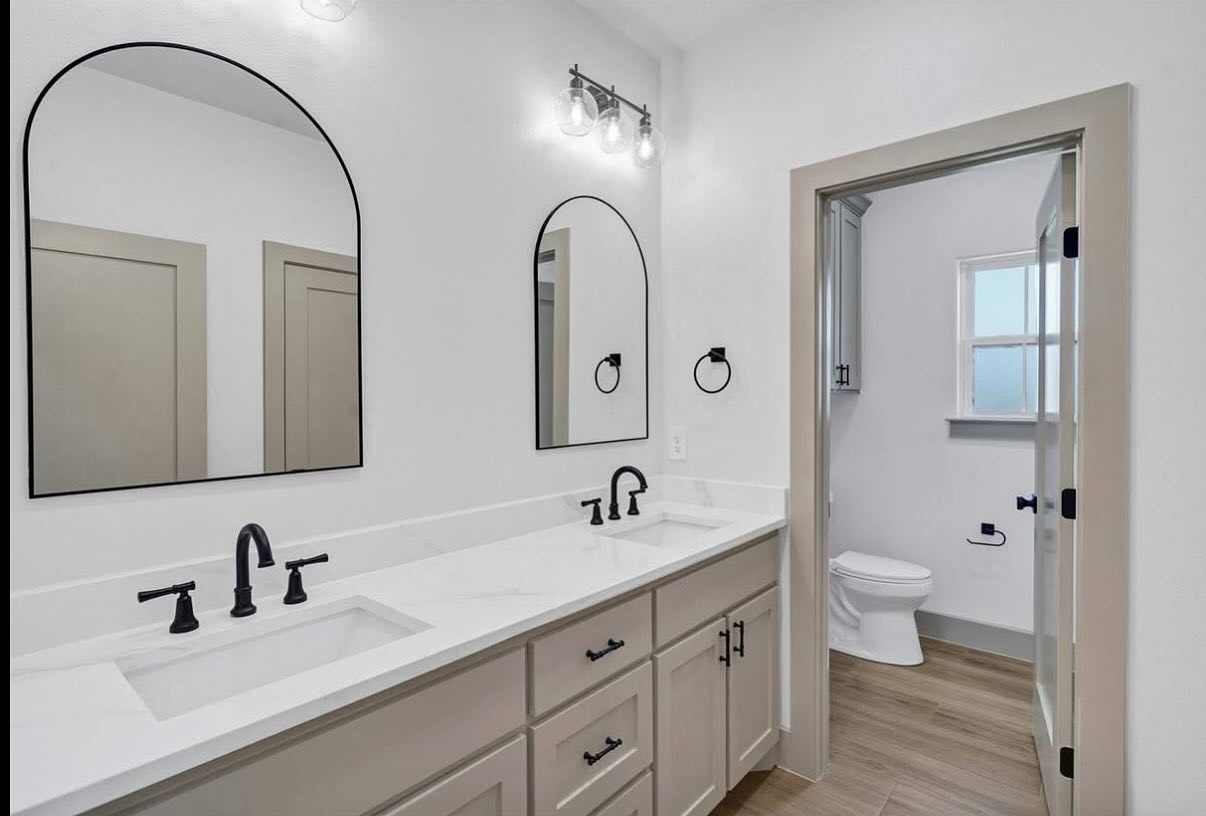 Luxury home detail 6